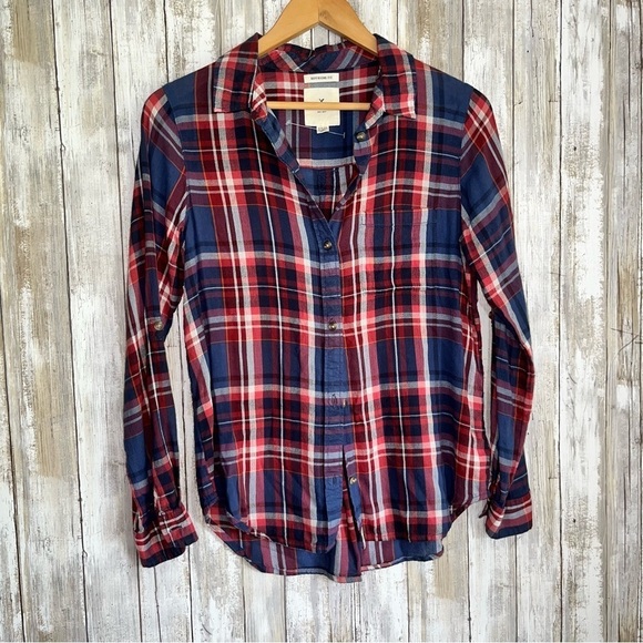 American Eagle Outfitters Tops - American Eagle Boyfriend Fit Red & Blue Plaid Button Down